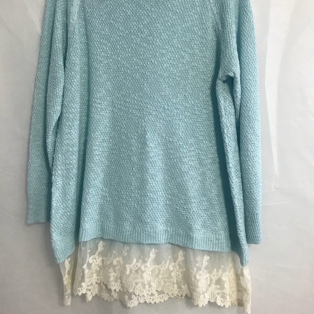 1X light Blue bottom lace sweater